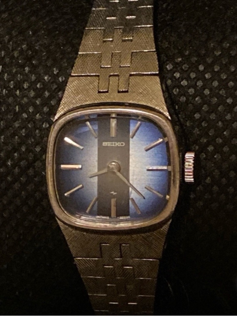 RARE Vintage 1970s SEIKO Sunburst 18MM Women’s Watch Manual 17 Jewels SERVICED